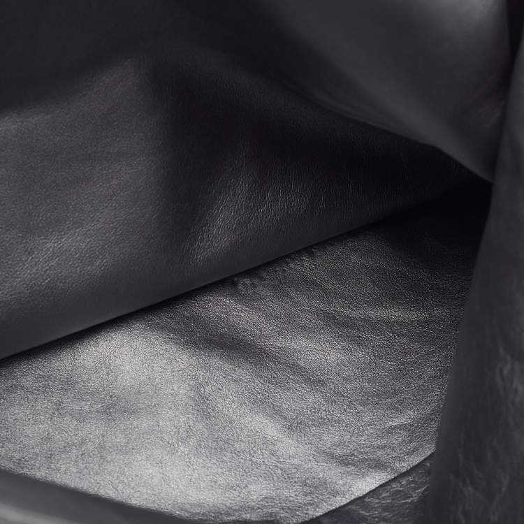 Pre Owned Maison Martin Margiela Silver Leather Shoulder Bag