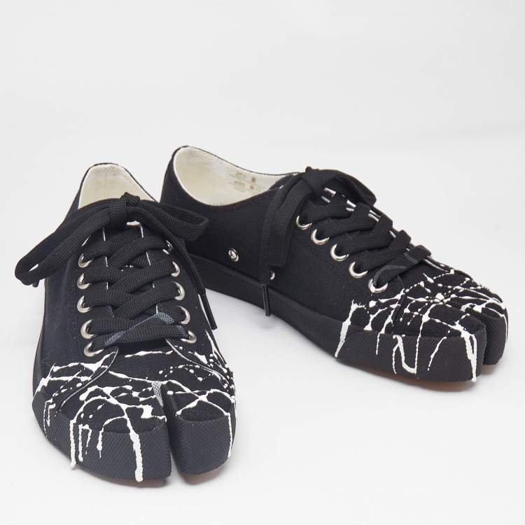 Pre Owned Maison Martin Margiela Black/White Splatter Canvas Tabi Low Top Sneakers Size 37