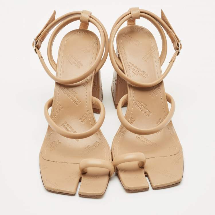 Pre Owned Maison Martin Margiela Beige Leather Square Toe Tabi Sandals Size 40