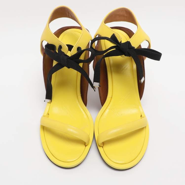 Pre Owned Maison Martin Margiela Yellow/Brown Leather Ankle Strap Sandals Size 38.5