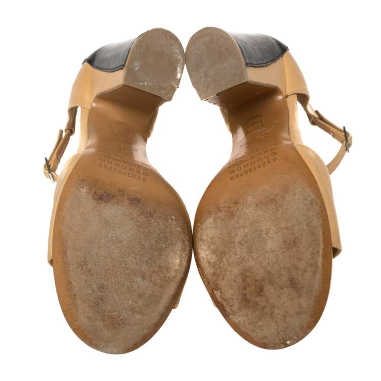 Pre Owned Maison Martin Margiela Beige/Black Leather Ankle Strap Sandals Size 37