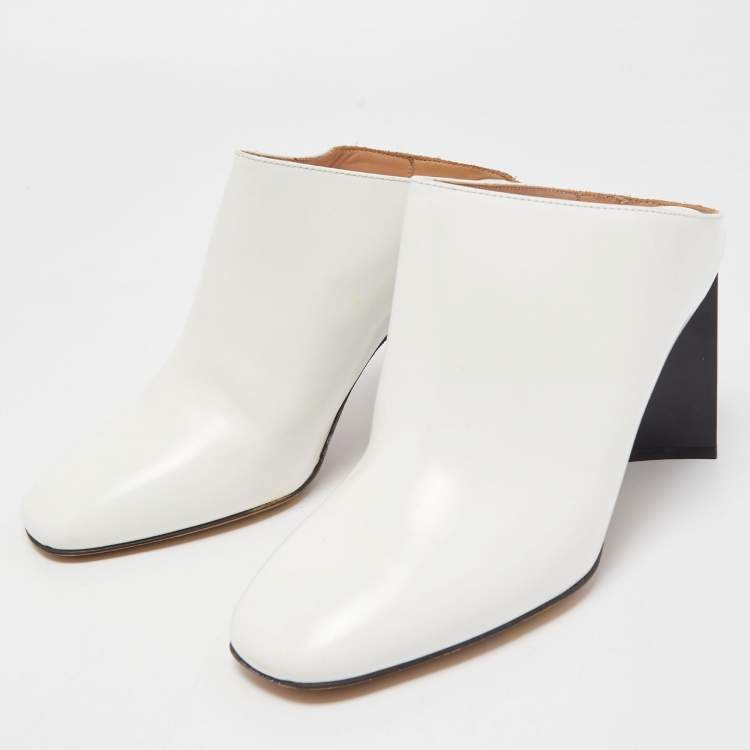 Pre Owned Maison Martin Margiela White Leather Block Heel Mules Size 37