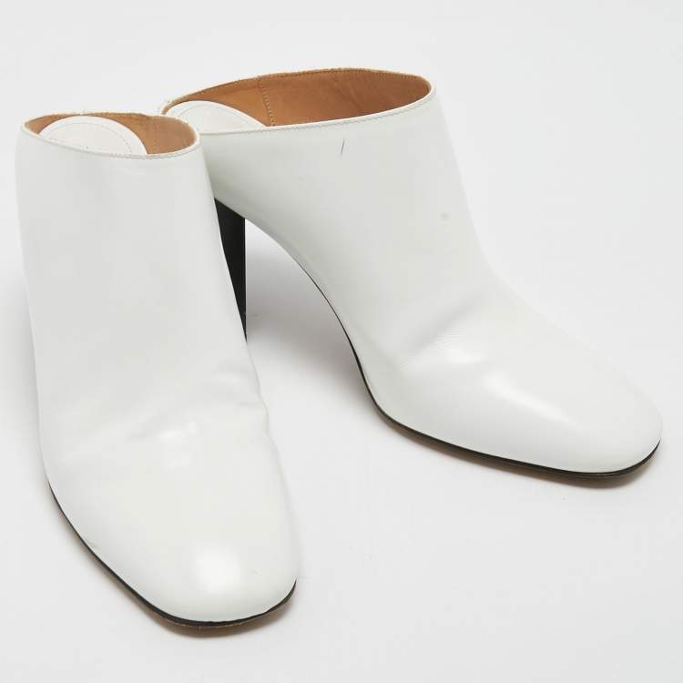 Pre Owned Maison Martin Margiela White Leather Block Heel Mules Size 38.5
