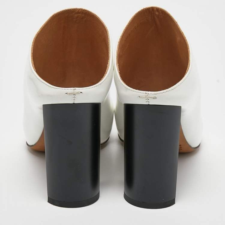 Pre Owned Maison Martin Margiela White Leather Block Heel Mules Size 38.5