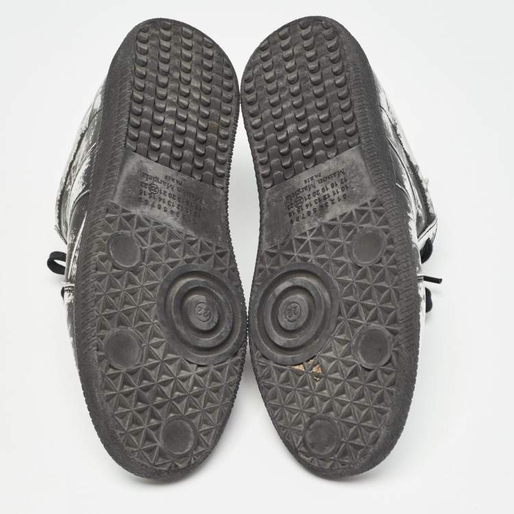Pre Owned Maison Martin Margiela Silver/Black Leather Replica Sneakers Size 39