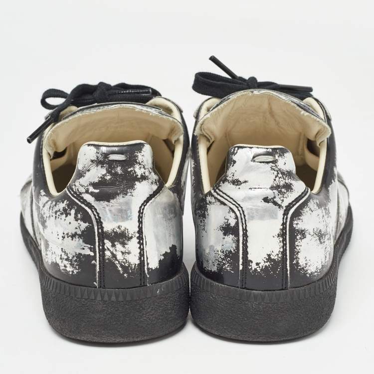 Pre Owned Maison Martin Margiela Silver/Black Leather Replica Sneakers Size 39