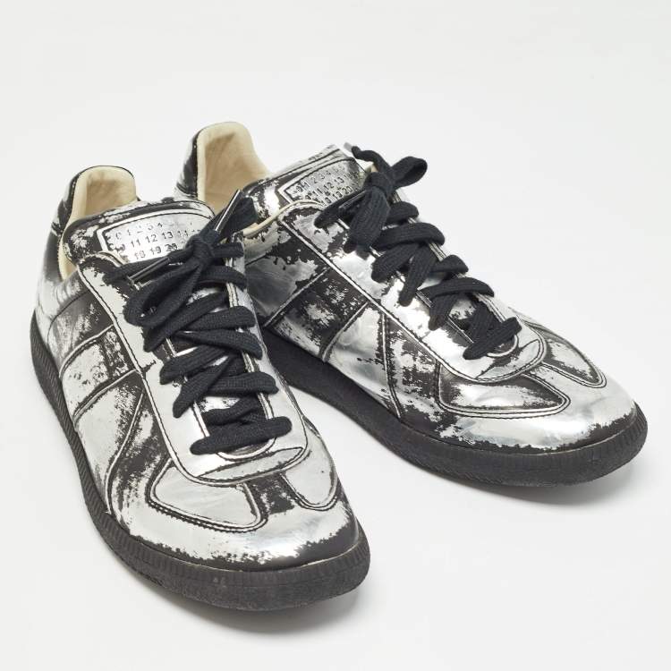 Pre Owned Maison Martin Margiela Silver/Black Leather Replica Sneakers Size 39