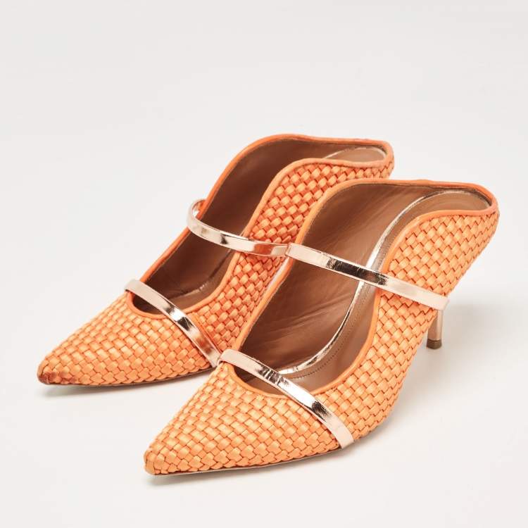 مملوكة مسبقًا Malone Souliers Orange Woven Satin Maureen Mules Size 39
