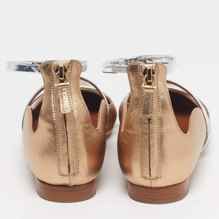 مملوكة مسبقًا Malone Souliers Maureen Size 38 Gold/Silver Leather Ankle Strap Ballet Flats