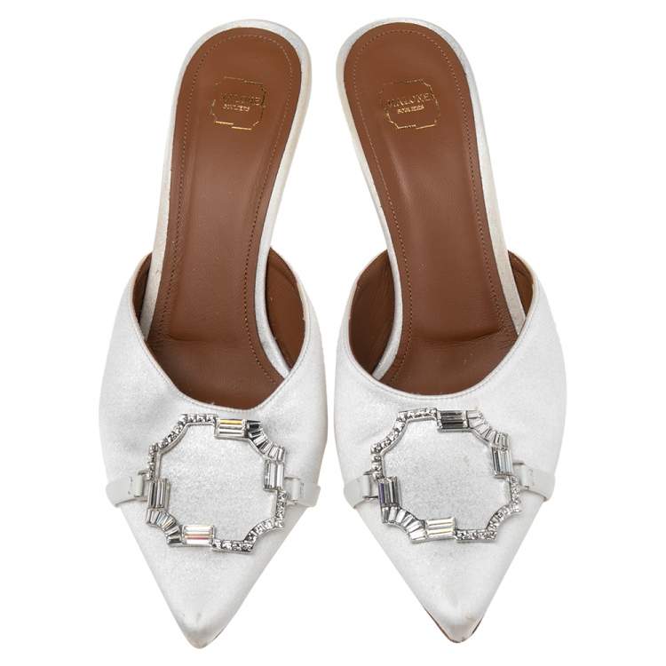 مملوكة مسبقًا Malone Souliers White/Grey Satin Missy Mule Sandals Size 39
