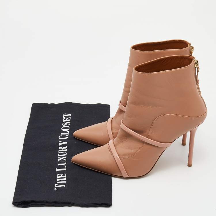 مملوكة مسبقًا Malone Souliers Beige Leather Madison Pointed Toe Ankle Booties Size 39