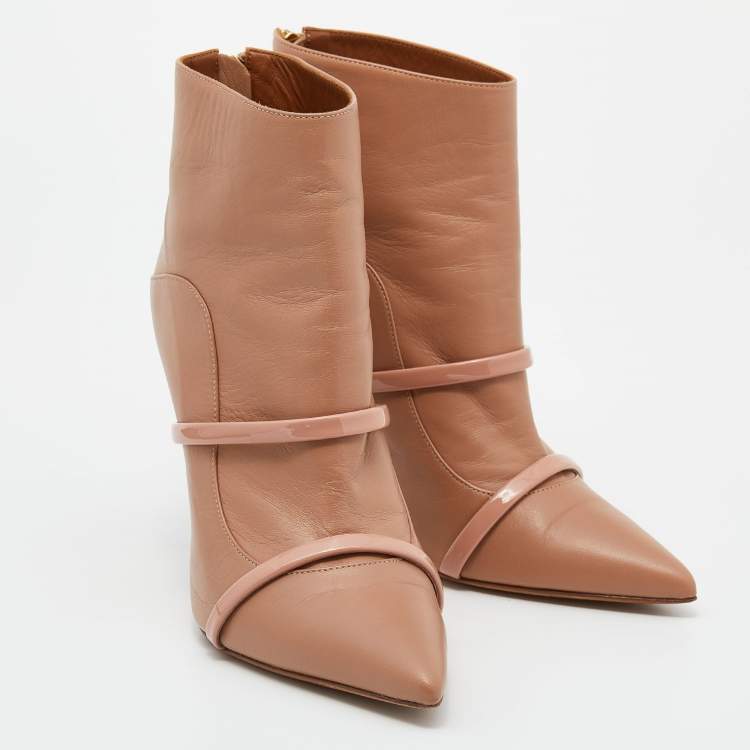 مملوكة مسبقًا Malone Souliers Beige Leather Madison Pointed Toe Ankle Booties Size 39