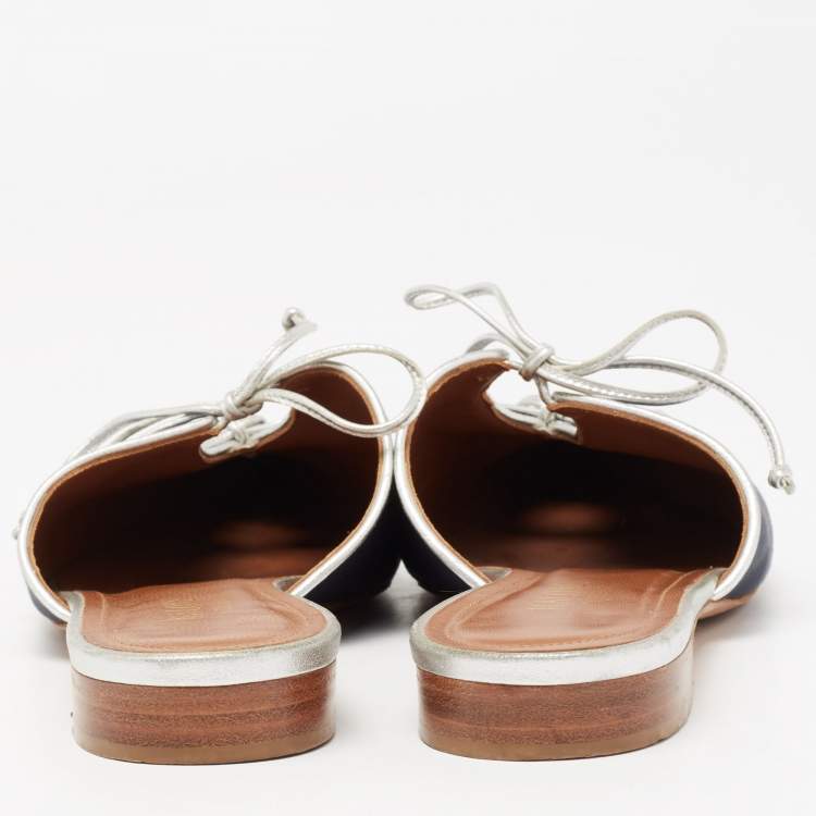 مملوكة مسبقًا Malone Souliers Navy Blue/Silver Canvas Maisie Sandals Size 38