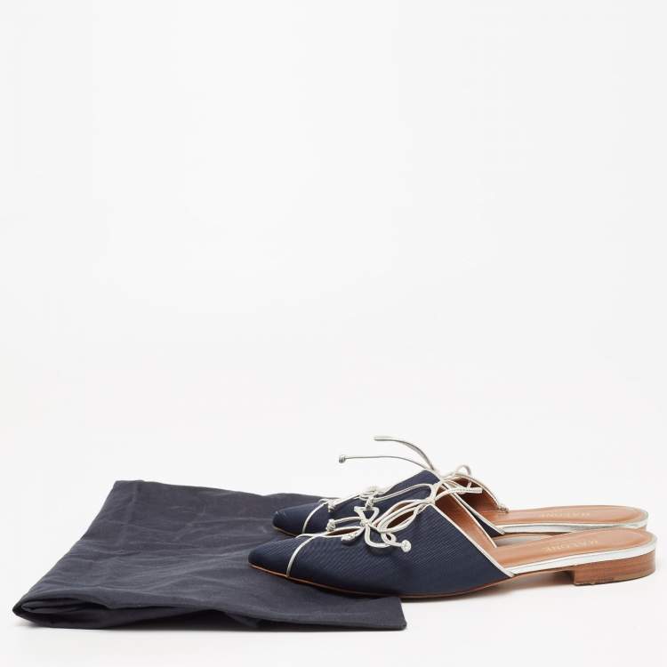 مملوكة مسبقًا Malone Souliers Navy Blue/Silver Canvas Maisie Sandals Size 38