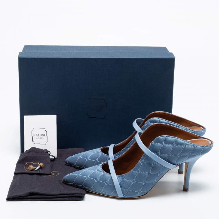 مملوكة مسبقًا Malone Souliers Steel Blue Quilted Satin Maureen Mules Size 39