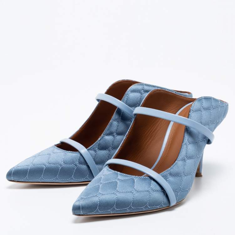 مملوكة مسبقًا Malone Souliers Steel Blue Quilted Satin Maureen Mules Size 39