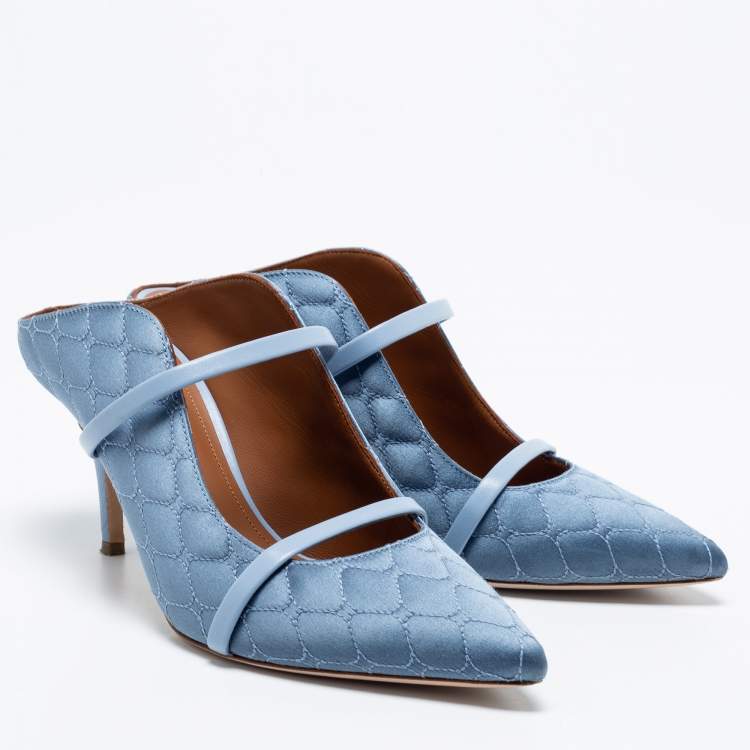 مملوكة مسبقًا Malone Souliers Steel Blue Quilted Satin Maureen Mules Size 39