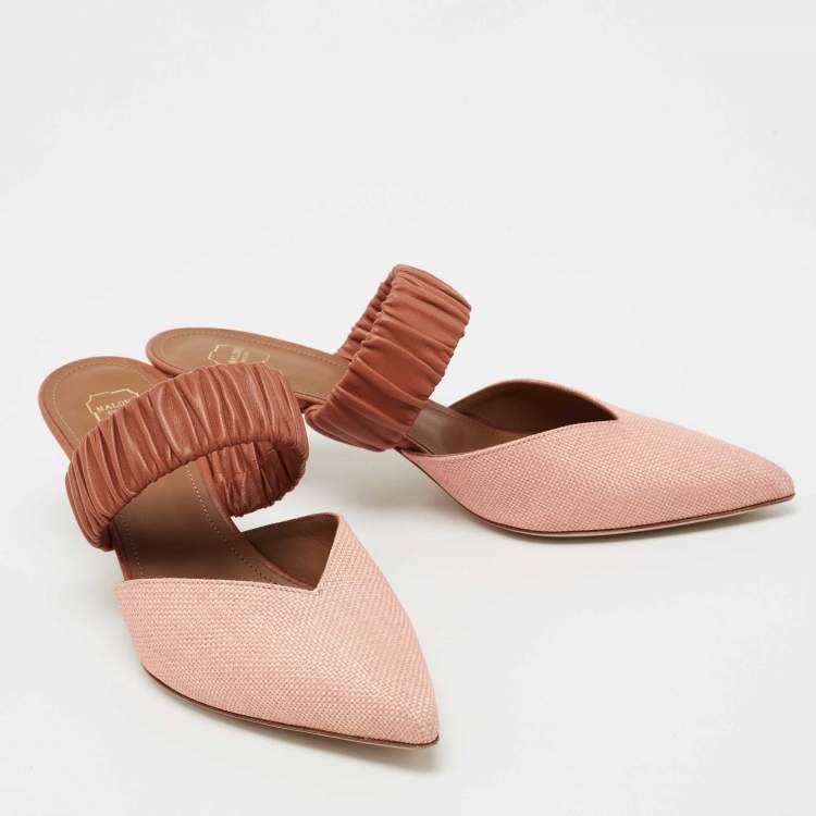 مملوكة مسبقًا Malone Souliers Pink/Brown Woven Straw and Leather Maisie Mules Size 38