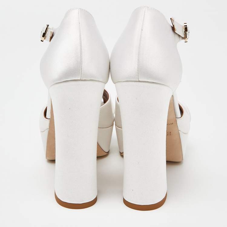 Pre Owned Malone Souliers White Satin Yuri Platform Sandals Size 35.5