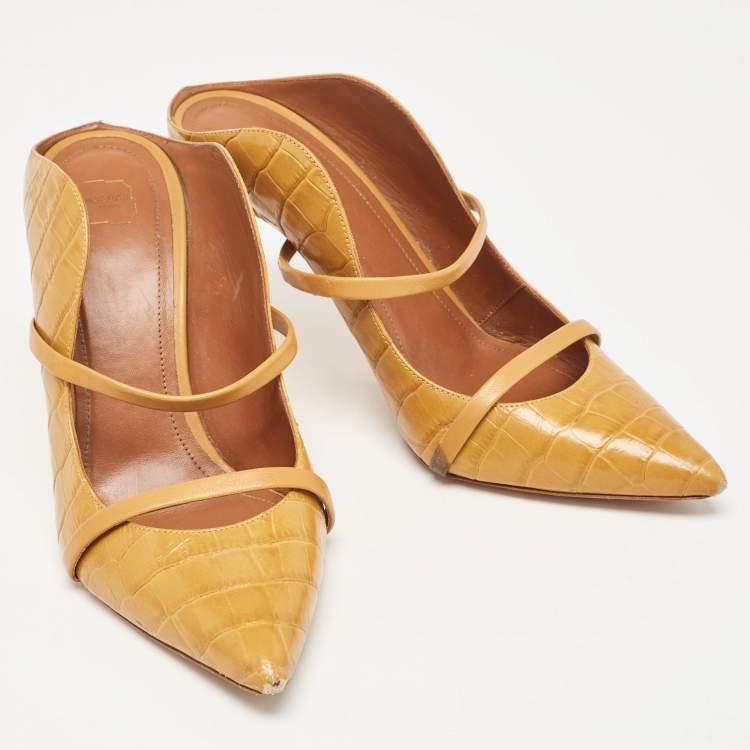 مملوكة مسبقًا Malone Souliers Yellow Croc Embossed Maureen Mules Size 40.5