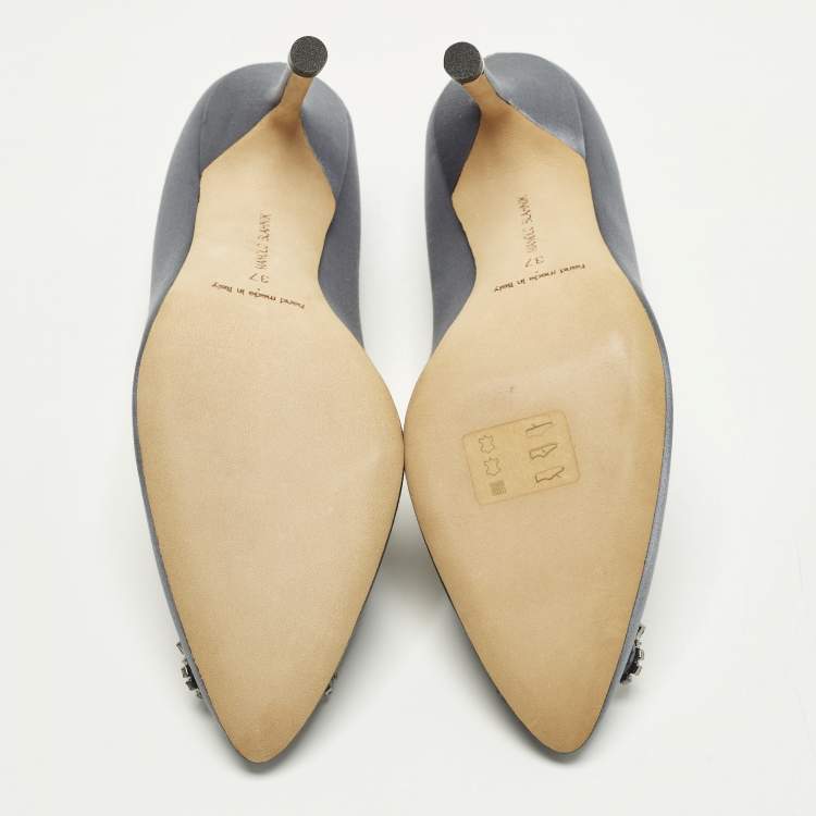 Pre Owned Manolo Blahnik Hangisi Size 37 Grey Satin Pumps