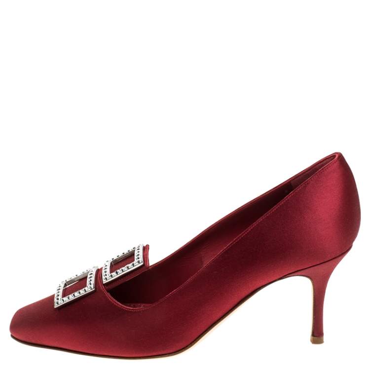 Pre Owned Manolo Blahnik Red Satin Crystal Embellished Repipe Pumps Size 37.5