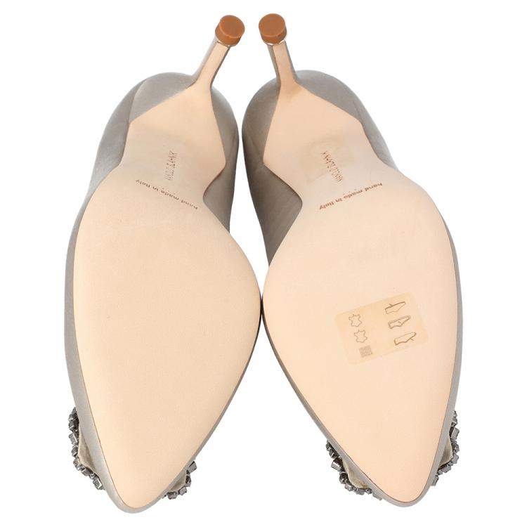 Pre Owned Manolo Blahnik Beige Satin Hangisi Crystal Embellished Pumps Size 37.5