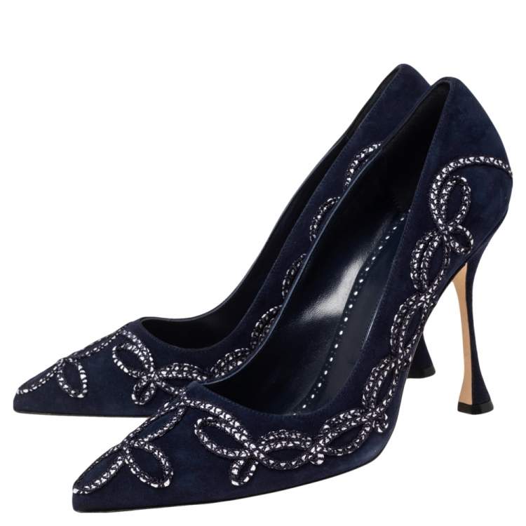 Pre Owned Manolo Blahnik Blue Suede Embroidered Pointed Toe Pumps Size 41