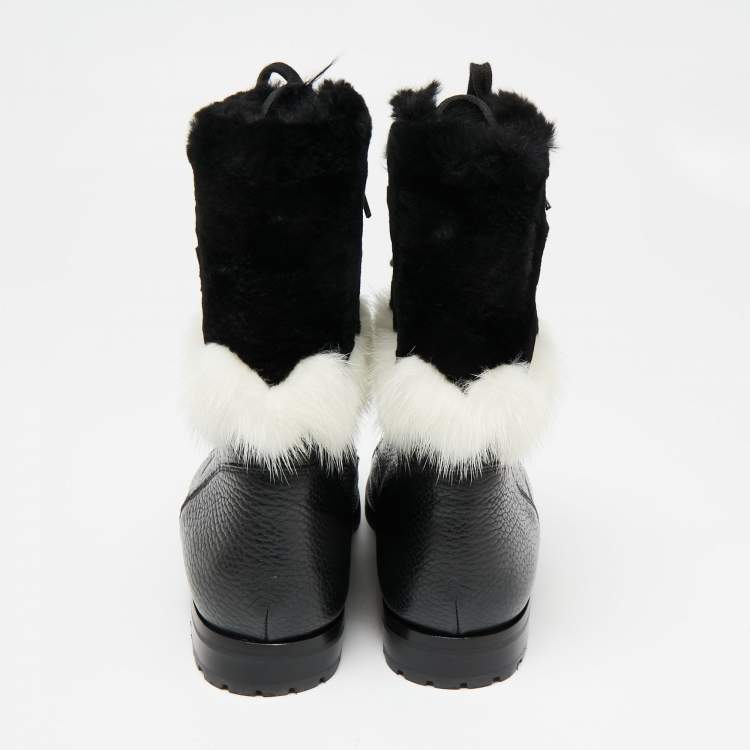 Pre Owned Manolo Blahnik Black/White Leather and Fur Ankle Boots Size 36.5
