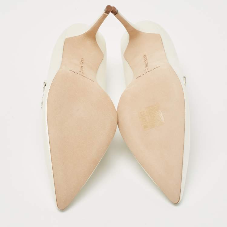 Pre Owned Manolo Blahnik White Satin Nadira Pumps Size 37