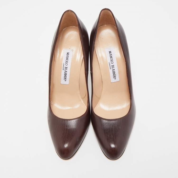 Pre Owned Manolo Blahnik Brown Leather Round Toe Pumps Size 36