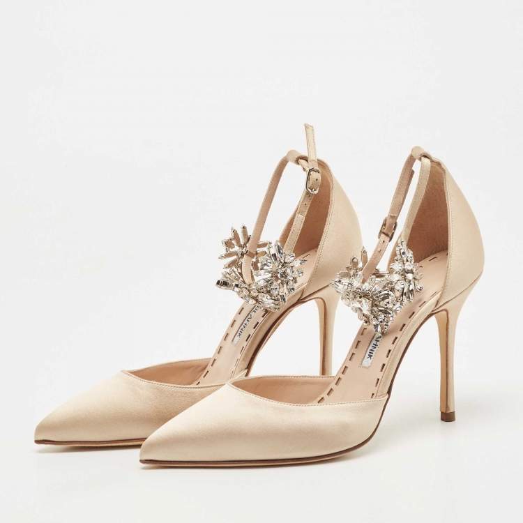Pre Owned Manolo Blahnik Beige Satin Sicariata Pumps Size 36