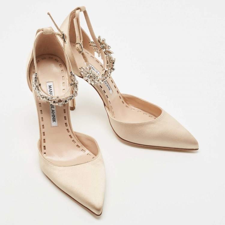 Pre Owned Manolo Blahnik Beige Satin Sicariata Pumps Size 36