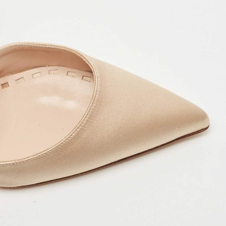 Pre Owned Manolo Blahnik Beige Satin Sicariata Pumps Size 36