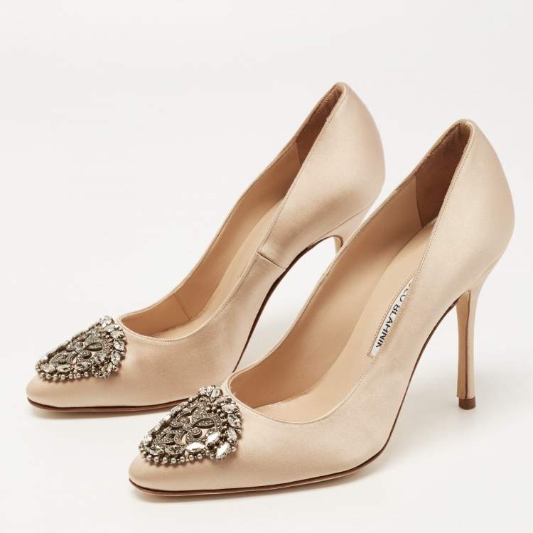 Pre Owned Manolo Blahnik Light Gold Satin Okkava Pumps Size 36.5