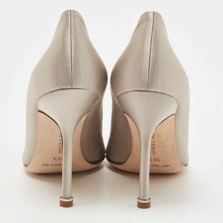 Pre Owned Manolo Blahnik Grey Satin Hangisi Pumps Size 36.5