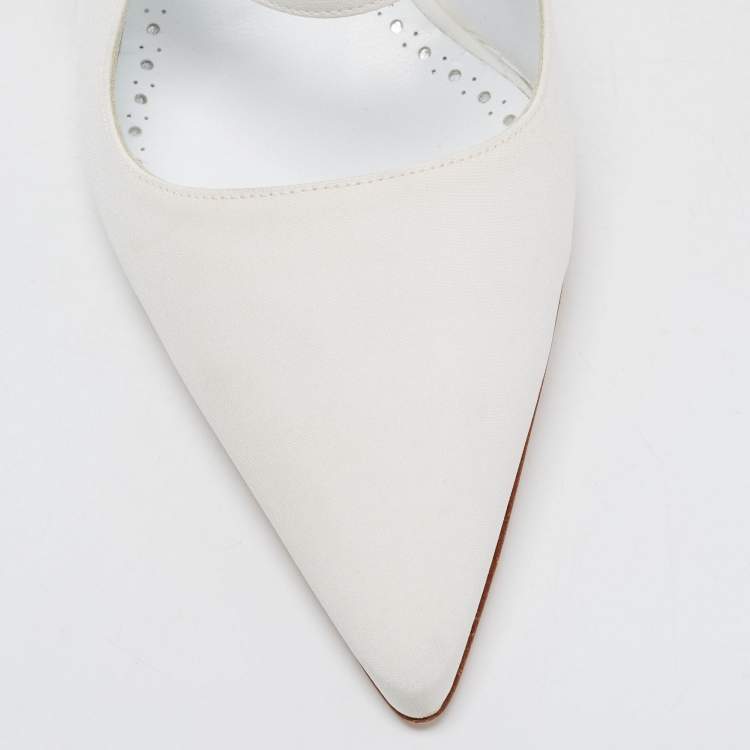 Pre Owned Manolo Blahnik White Fabric Pointed Toe Mules Size 41