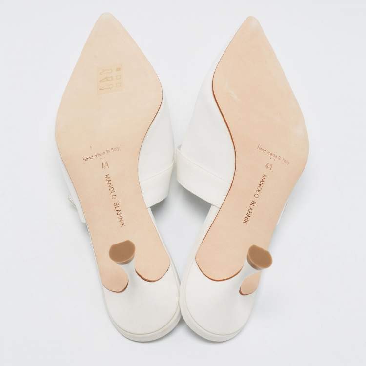 Pre Owned Manolo Blahnik White Fabric Pointed Toe Mules Size 41