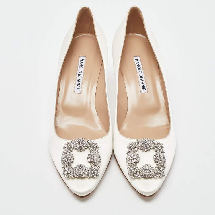 Pre Owned Manolo Blahnik White Satin Hangisi Pumps Size 40.5