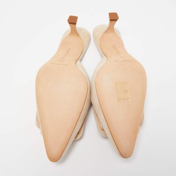 Pre Owned Manolo Blahnik Beige Suede Maysale Mules Size 38