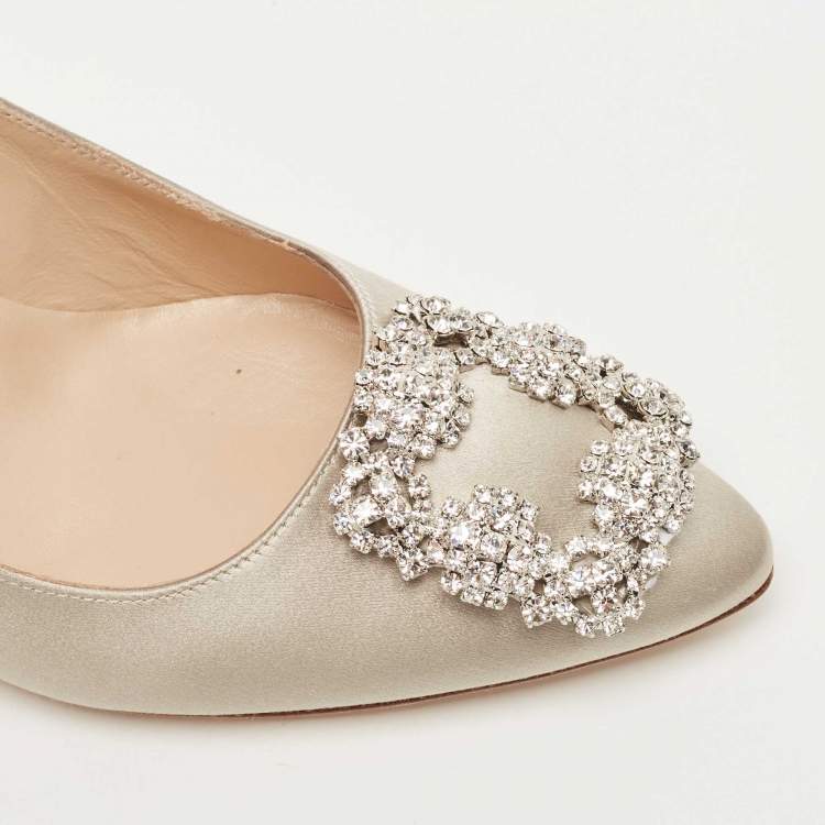 مملوكة مسبقًا Manolo Blahnik Grey Satin Hangisi Pumps Size 37.5