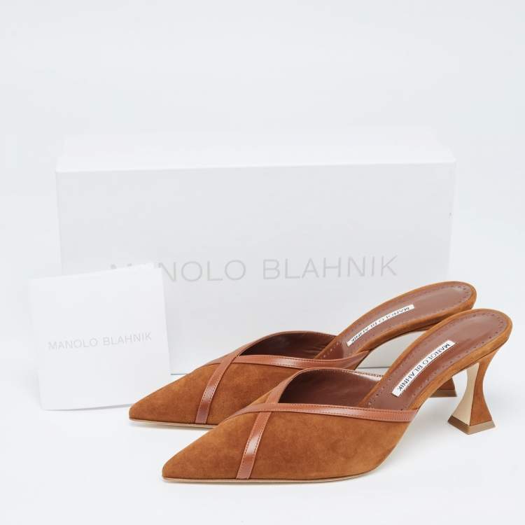 Pre Owned Manolo Blahnik Brown Suede and Leather Sahsia Pointed Toe Mules Size 39.5