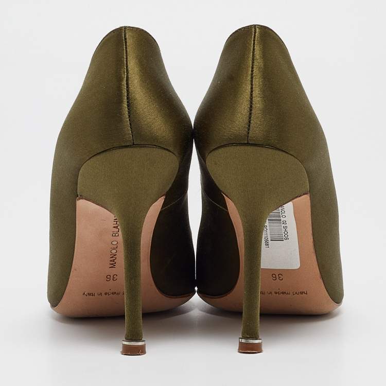 Pre Owned Manolo Blahnik Green Satin Hangisi Pumps Size 36