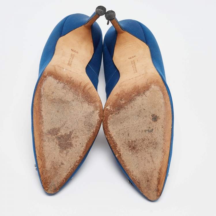 مملوكة مسبقًا Manolo Blahnik Blue Satin Hangisi Pumps Size 39.5