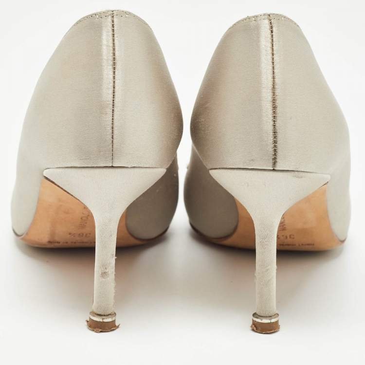 Pre Owned Manolo Blahnik Grey Satin Hangisi Crystal Embellished Pointed Toe Pumps Size 36.5