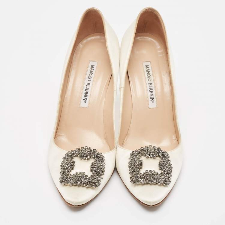 Pre Owned Manolo Blahnik White Satin Hangisi Crystal Embellished Pointed Toe Pumps Size 38.5