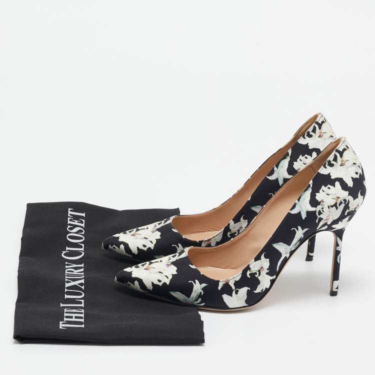 Pre Owned Manolo Blahnik Black/White Printed Floral Fabric BB Pumps Size 37