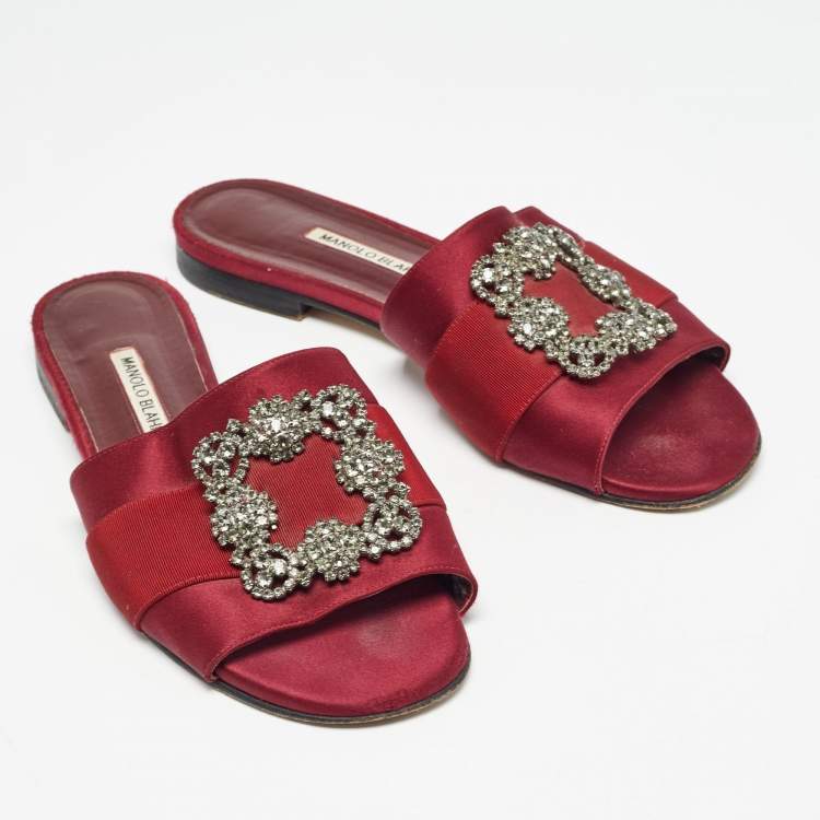 Pre Owned Manolo Blahnik Burgundy Satin Martamod Flat Slides Size 40.5
