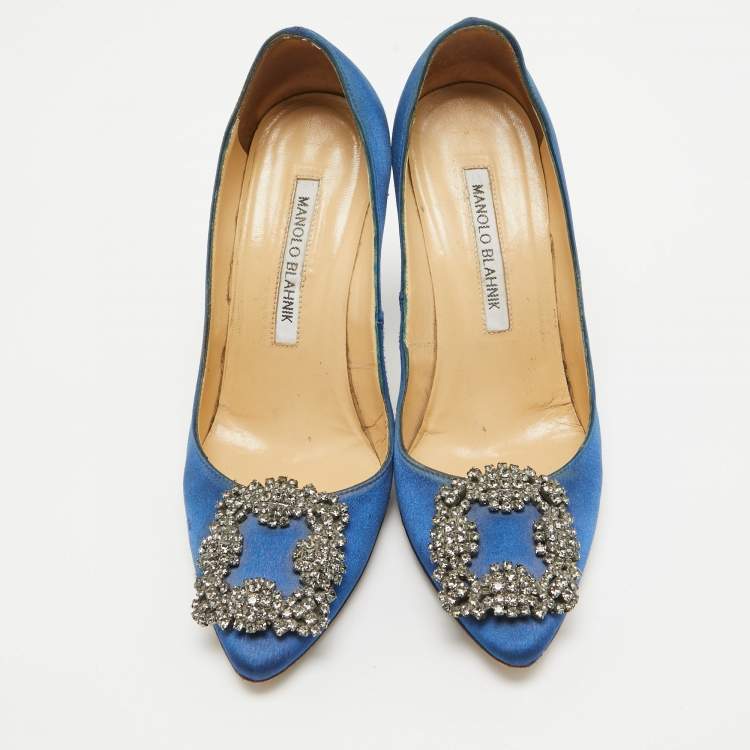 Pre Owned Manolo Blahnik Blue Satin Hangisi Pumps Size 35