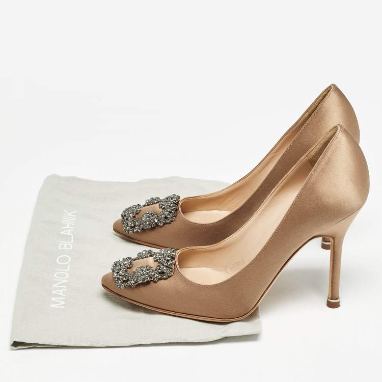 Pre Owned Manolo Blahnik Brown Satin Hangisi Pumps Size 35